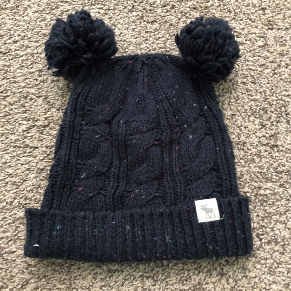 Girls Abercrombie double Pom Pom beanie